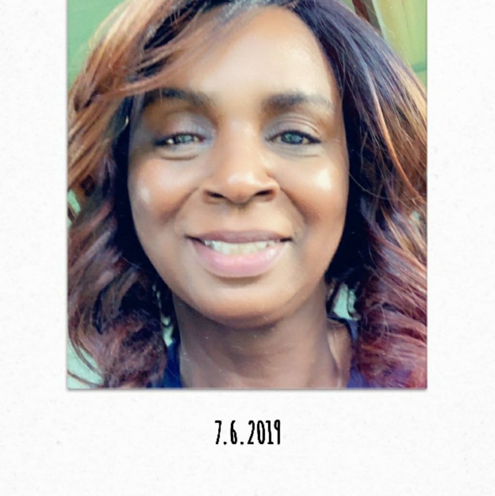 Meet your Posher, Dena